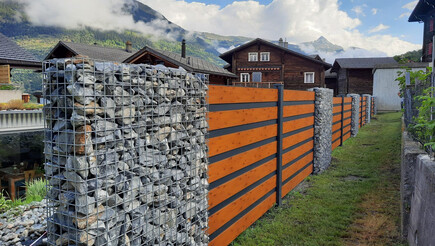 Aluminium Sichtschutz aus dem 2021 in 3912 Termen Schweiz von Zaunteam Wallis / Swissclôture Valais.